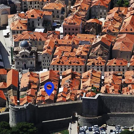 Throne Iv شقة دوبروفينك