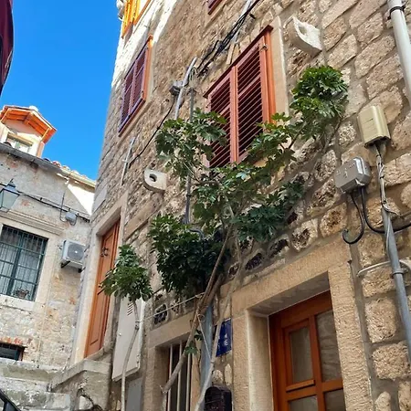 شقة Throne Iv دوبروفينك