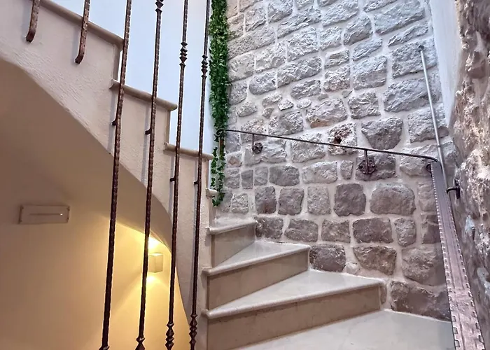 아파트 Throne Iv *